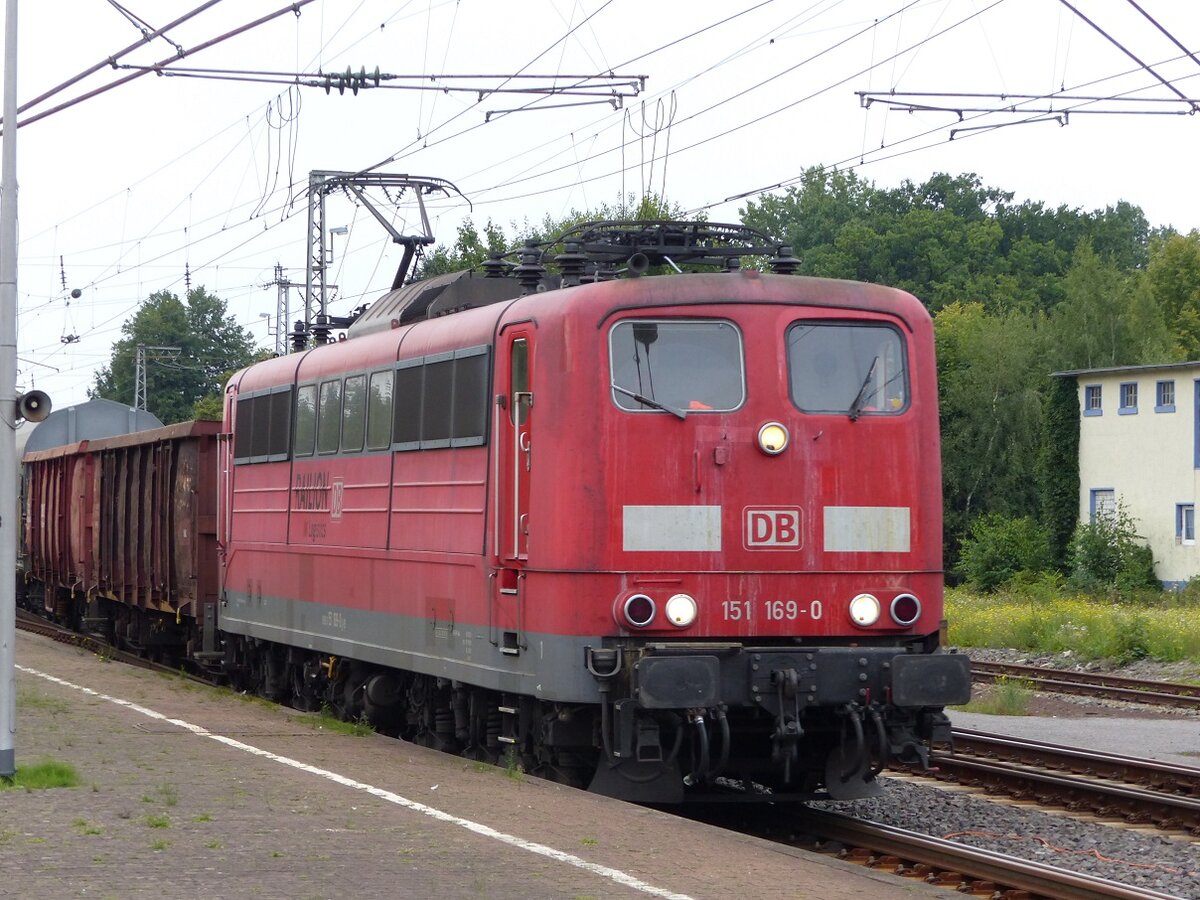 151 169 mit Güterzug in Salzbergen, 23.08.17