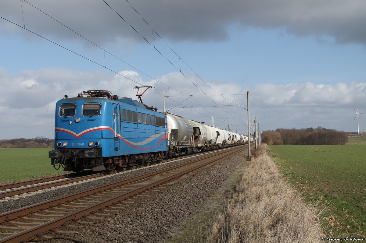151 170-8 der SRI mit Zementwagen bei Lengede am 10.03.2017