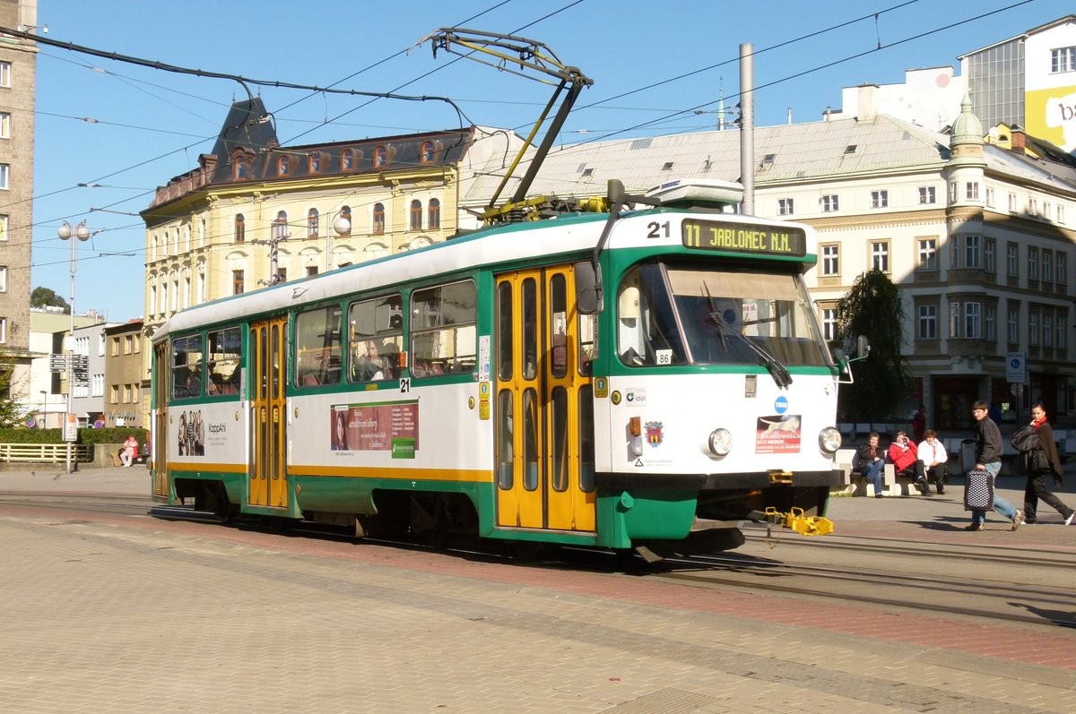 15.10.2011 Im tschechischen Liberec/Reichenberg. Hier fahren Tatra-Straßenbahnen auf einem Dreischienengleis