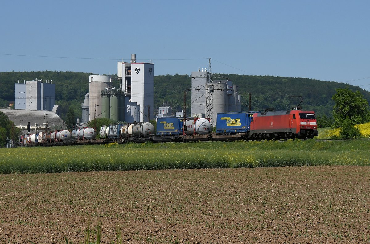 152 001 am 08.05.18 bei Karlstadt am Main