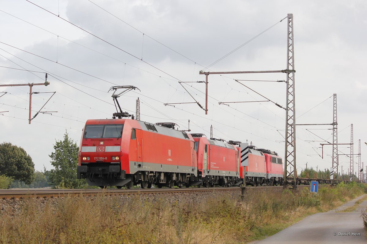 152 004 mit 185 402, 152 035 und 140 850-8 mit einem Güterzug in Dedensen Gümmer, am 30.09.2016.