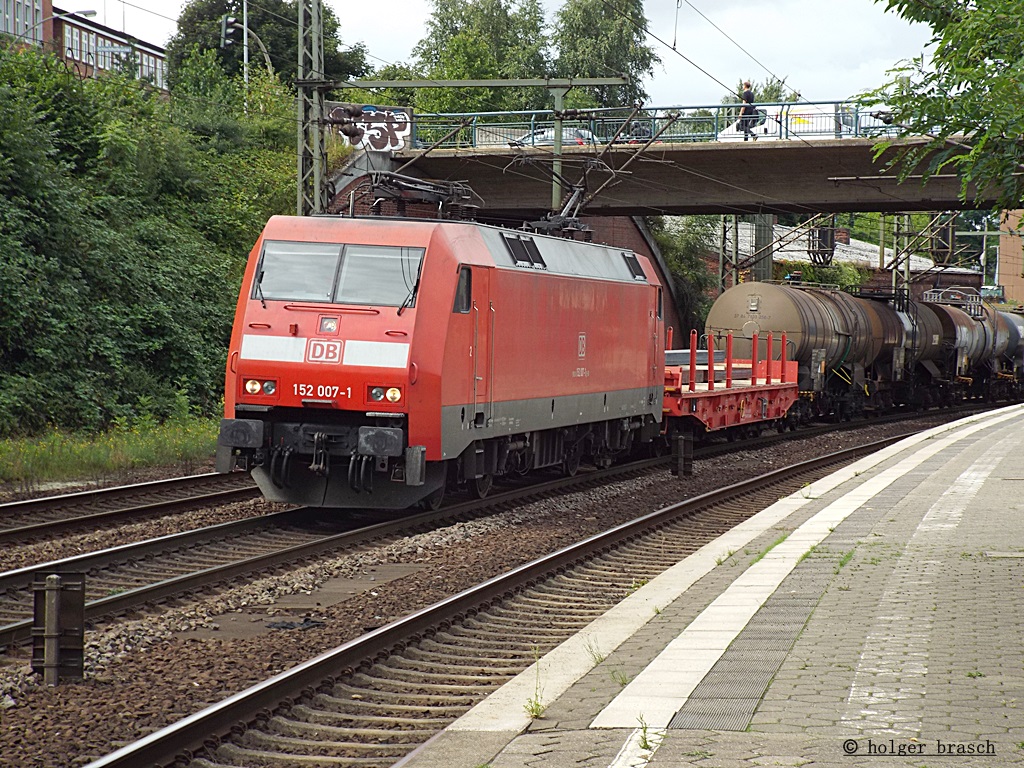 152 007-1 ist mit einen gemischten gterzug am 21.08.13 durch hh-harburg gefahren