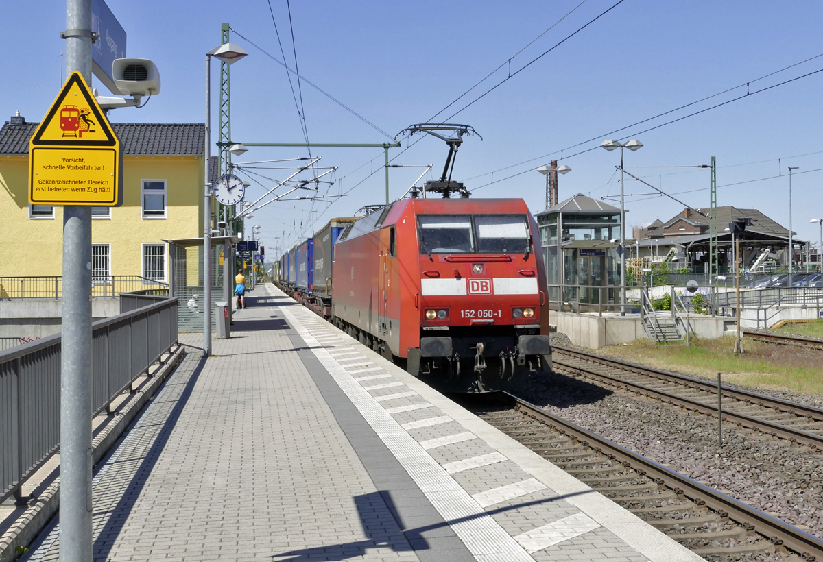 152 050-1 Güterzug durch den Bf Sechtem - 08.05.2018