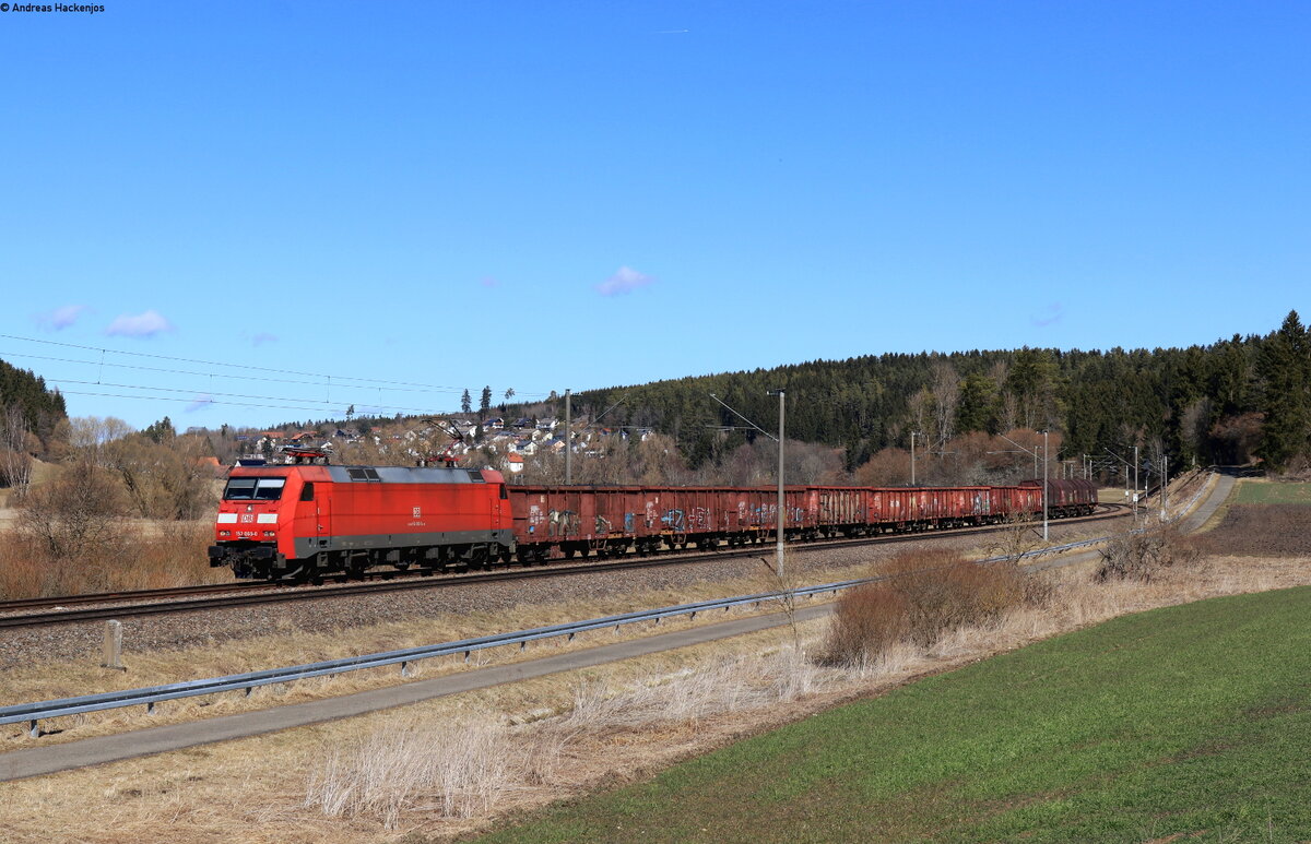 152 060-0 mit dem EZ 52054 (Villingen(Schwarzw) - Kornwestheim Rbf) bei Aufen 14.3.22