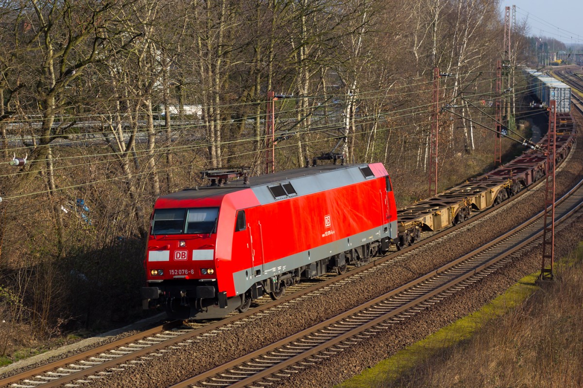 152-076-6 legt sich bei Bremerhaven-Wulsdorf in die Kurve. 29.3.14