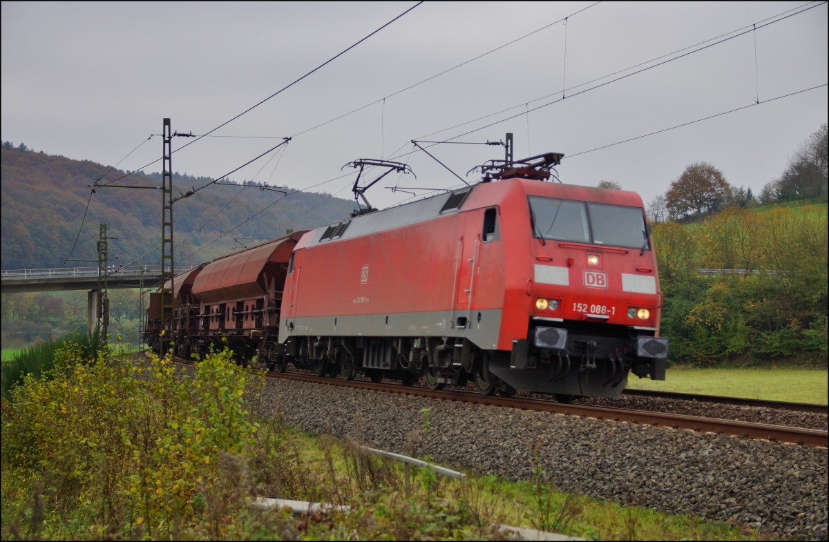 152 088-1 am 28.10.14 zu sehen bei Hermannspiegel.