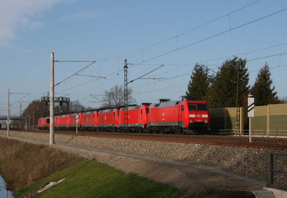 152 090 am Schluss des T 62642 (Mannheim Rbf–Maschen Rbf) am 04.01.2014 zwischen Winsen (Luhe) und Ashausen