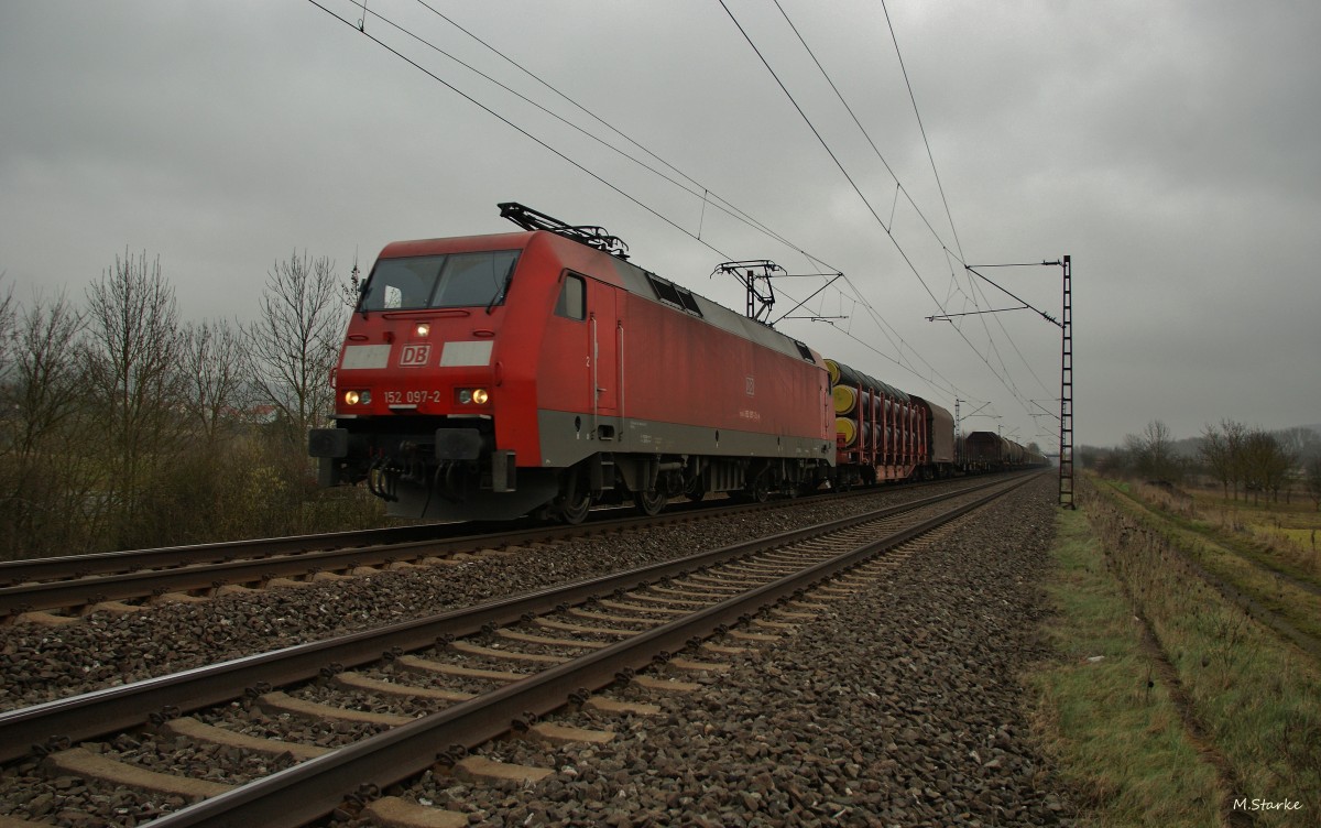 152 097-2 von Würzburg kommend am 22.01.14 in Richtung Gemünden.