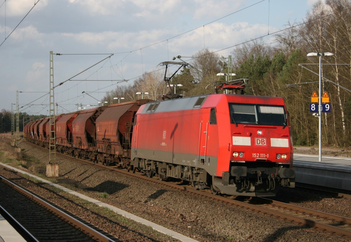 152 111 mit GC 61251 (Hamburg Hohe Schaar–Bebra Rbf) am 15.04.2015 in Unterl