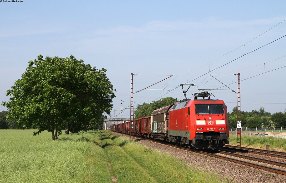 152 113-7 mit dem EZ 51975 (Offenburg Gbf-Kornwestheim Rbf) bei Malsch 18.5.18