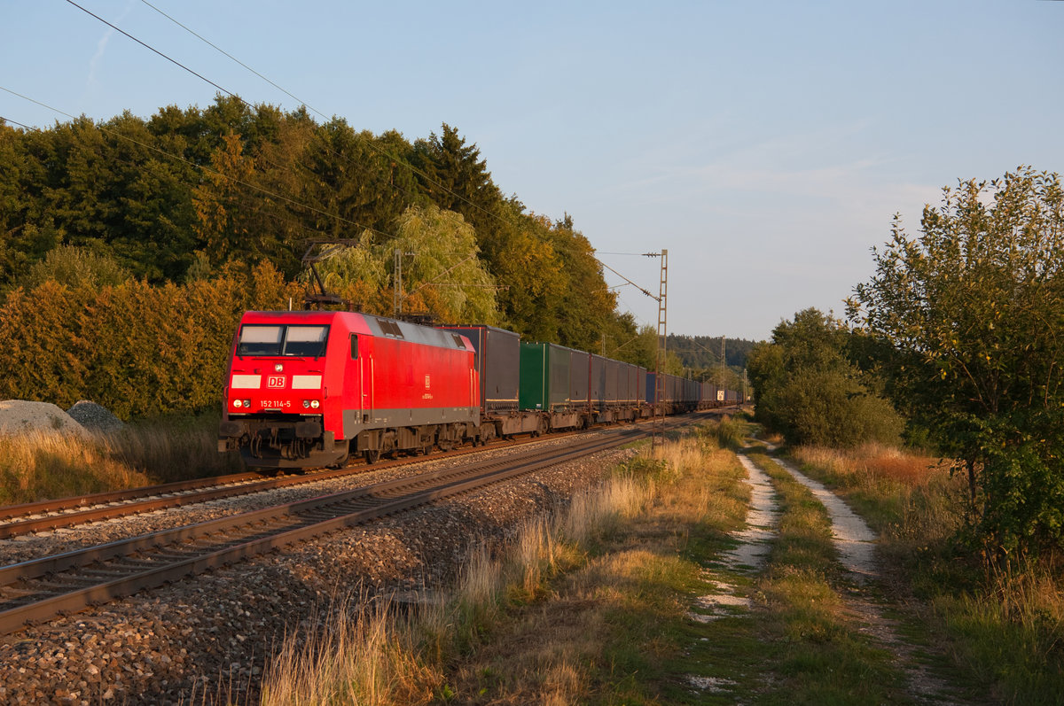152 114 mit dem Tchibo KLV-Zug bei Postbauer-Heng Richtung Nürnberg, 28.08.2018