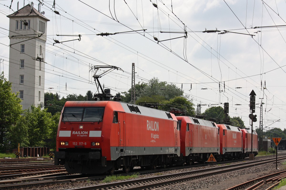 152 117 am 31.5.13 mit 152 053+152 126+185 363 als Lokzug in Verden (Aller).