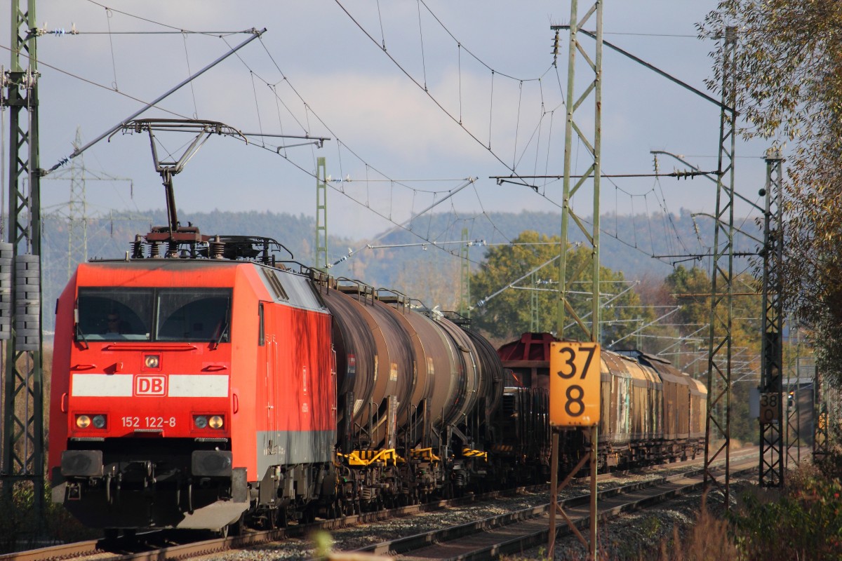 152 122-8 DB Schenker bei Trieb am 29.10.2012.