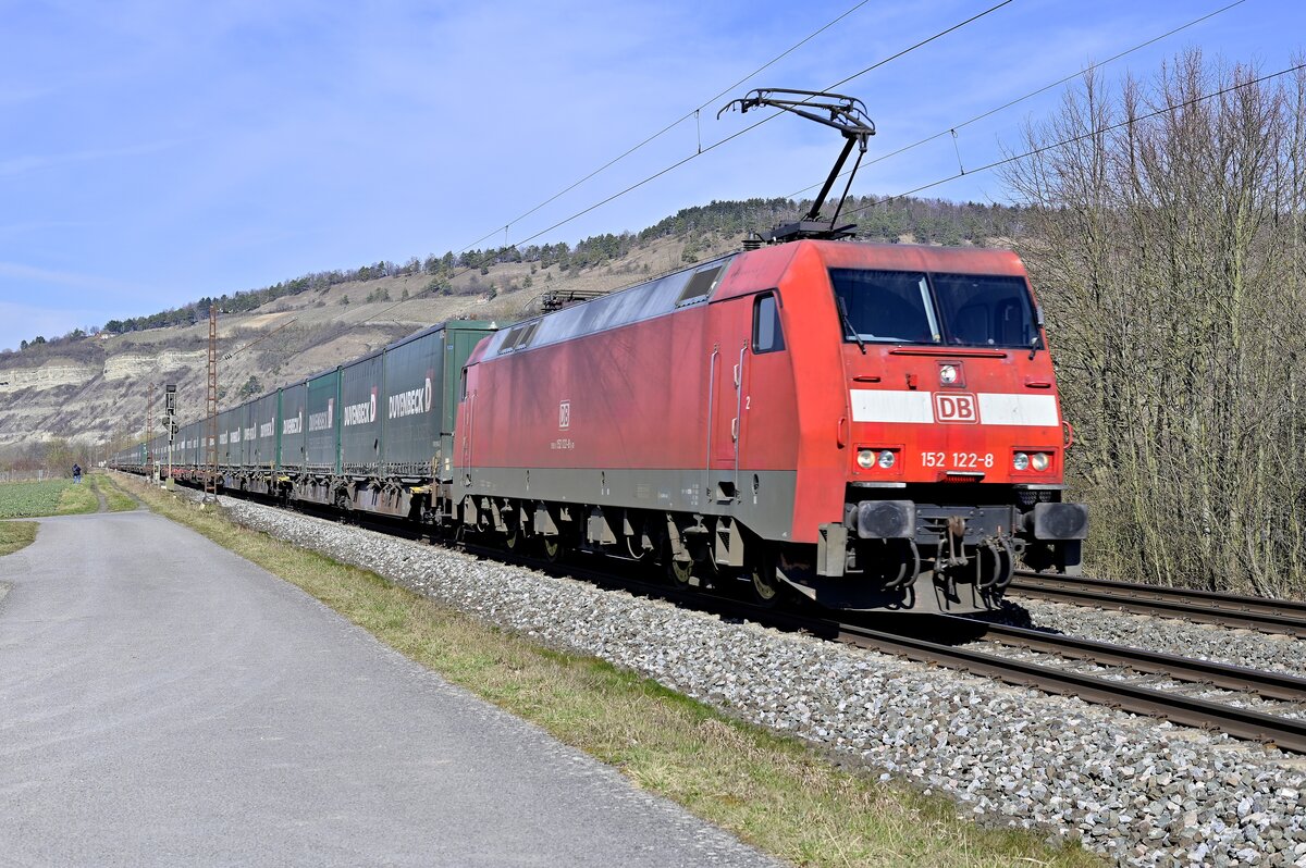 152 122 mit Douvenbeck Klv bei Thüngersheim am Dienstag den 1.3.2022 gen Würzburg fahrend.