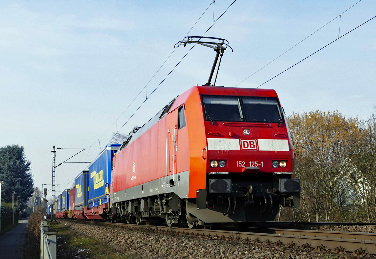 152 125-1 Containerzug durch Bonn-Beuel - 08.02.2018