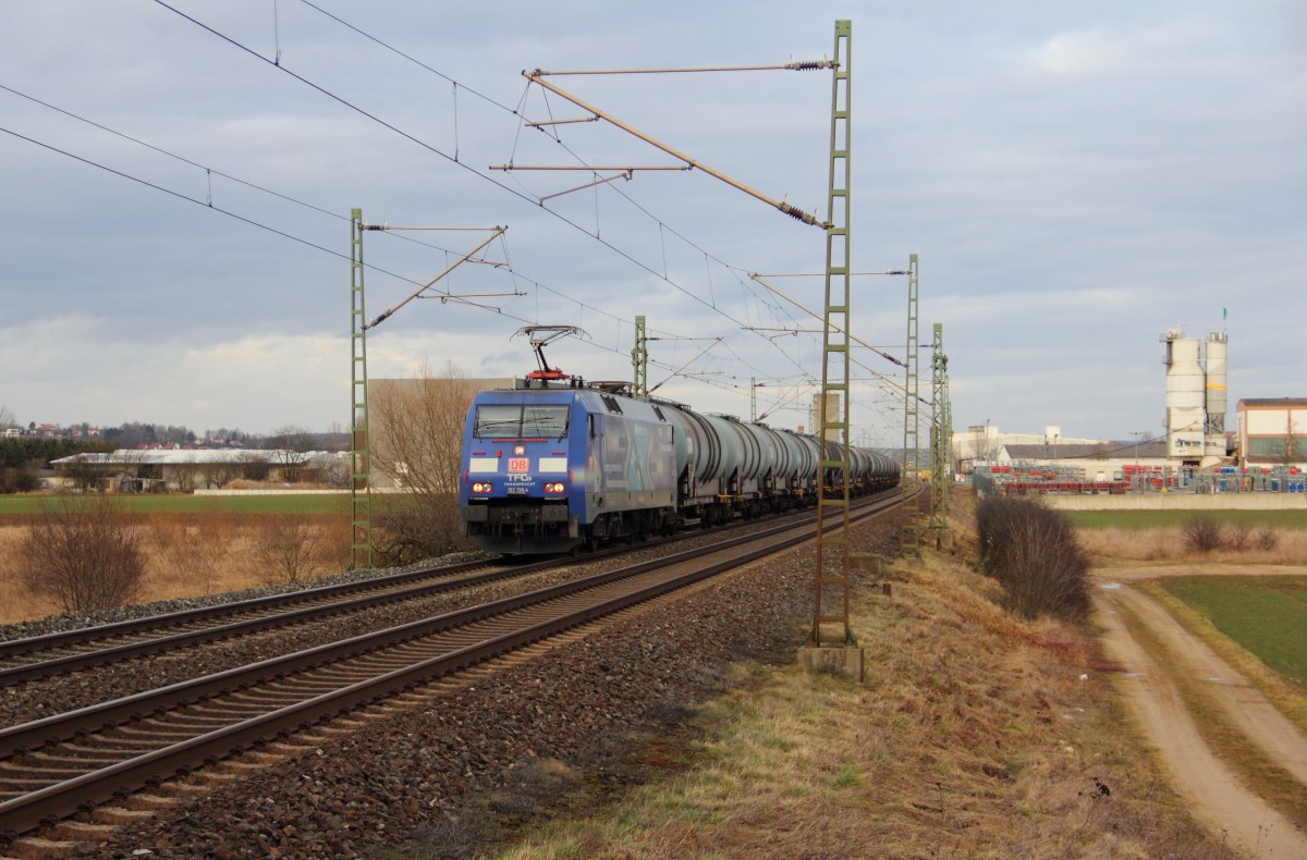 152 138-4  Albatros Express  bei Reundorf am 04.03.2015.