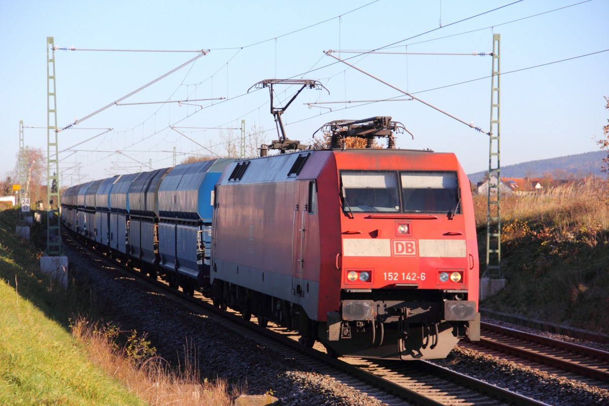 152 142-6 DB Schenker bei Staffelstein am 25.11.2013.