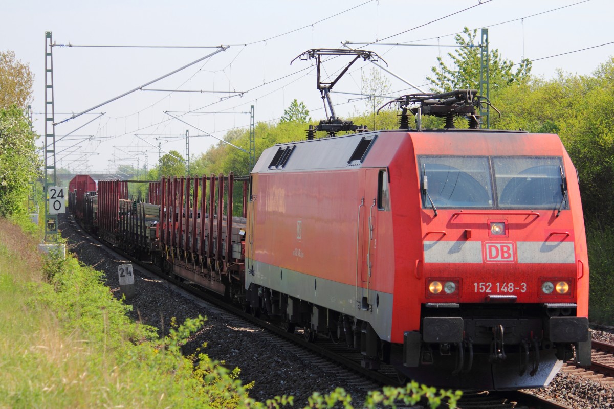 152 148-3 DB Schenker bei Staffelstein am 02.05.2012.