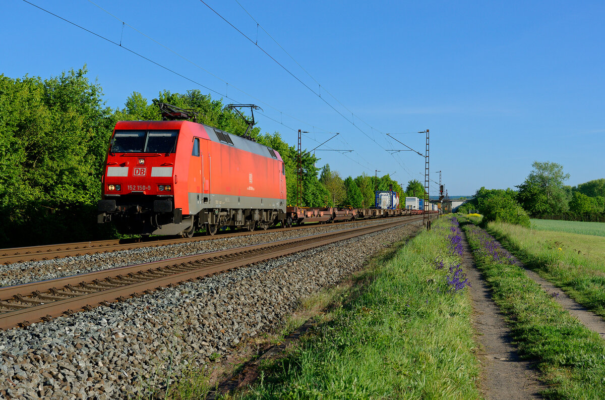 152 150 mit einem KLV-Zug bei Thüngersheim Richtung Gemünden, 07.05.2020