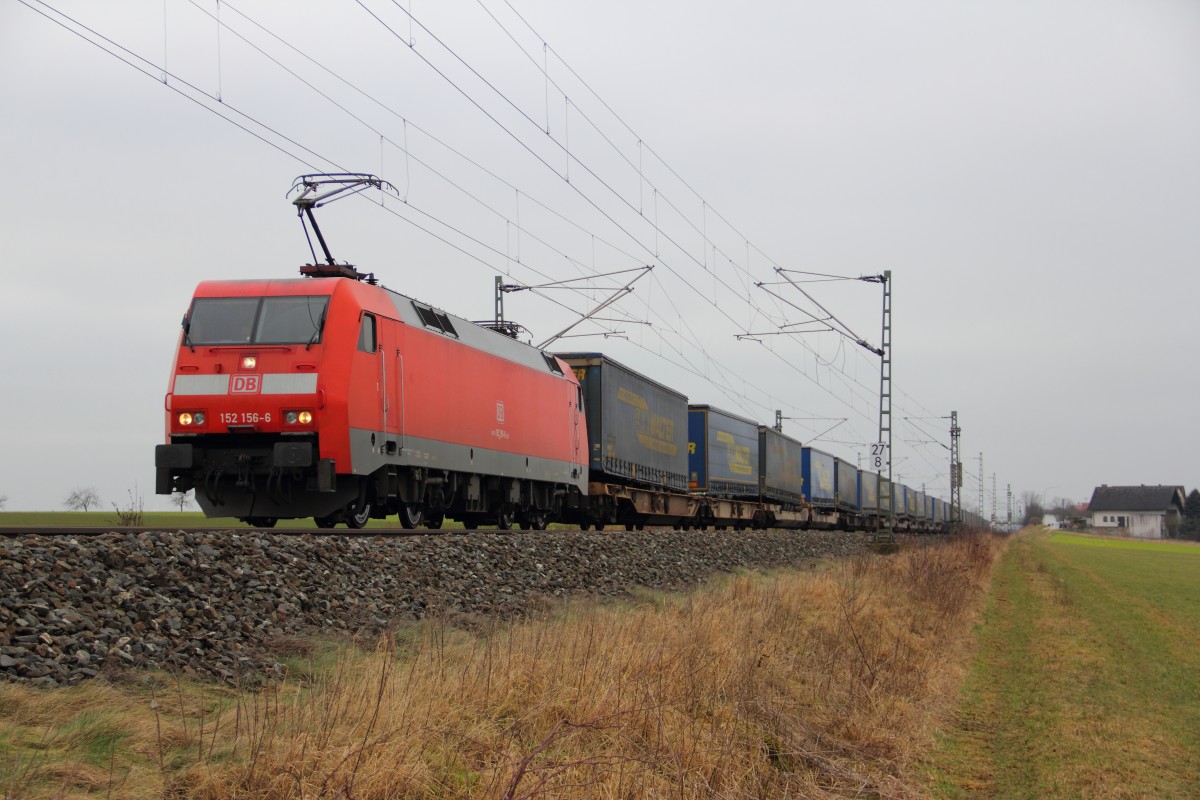 152 156-6 DB Schenker Rail bei Reundorf am 11.02.2015.