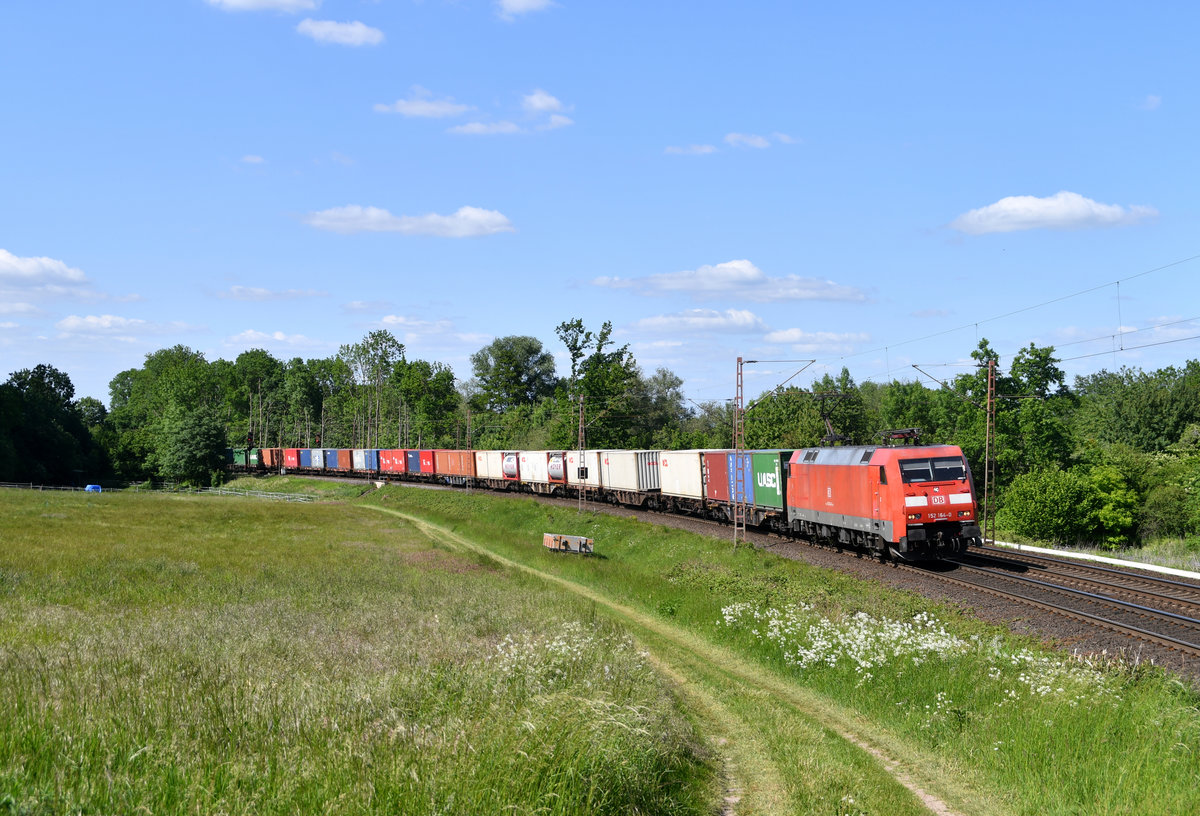 152 164 mit GC 50401 (Maschen Rbf - Burghausen Wackerwerk) am 28.05.2020 bei Friedland(Han)
