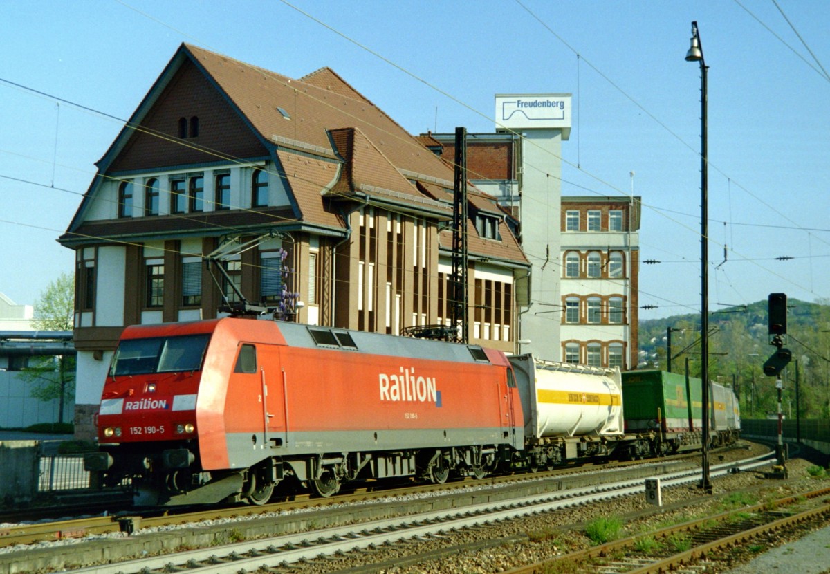 152 190 mit TEC 42007 (Kln Eifeltor–Gallarate) am 14.04.2007 in Weinheim (Bergstrae)