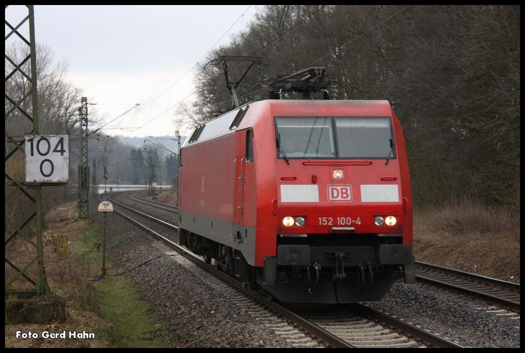 152100 solo unterwegs am 15.3.2015 um 12.55 Uhr bei der Durchfahrt in Richtung Osnabrück in Natrup - Hagen.