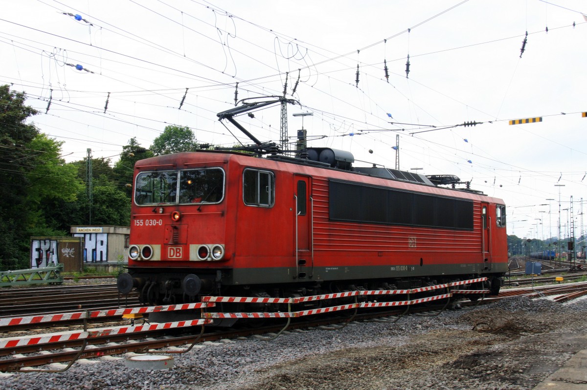 155 030-0 DB rangiert in Aachen-West bei Sonne und Wolken am 15.9.2013.
