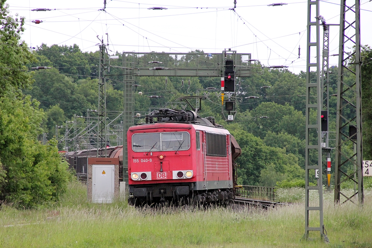 155 040-9 bei der Einfahrt in Baunatal Guntershausen von Bebra kommend. 27.05.2015
