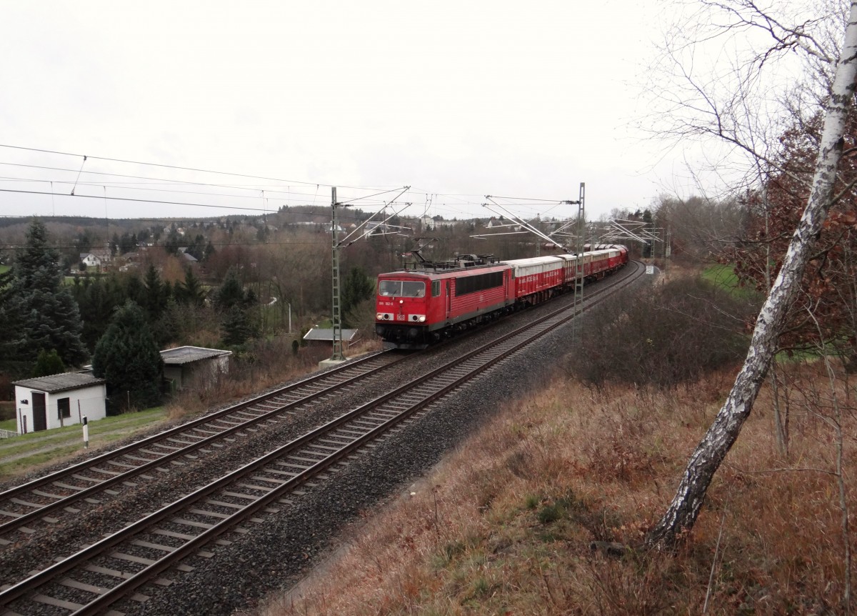 155 182 zu sehen am 11.12.14 mit einem Frankenwaldumleiter in Jößnitz/V.