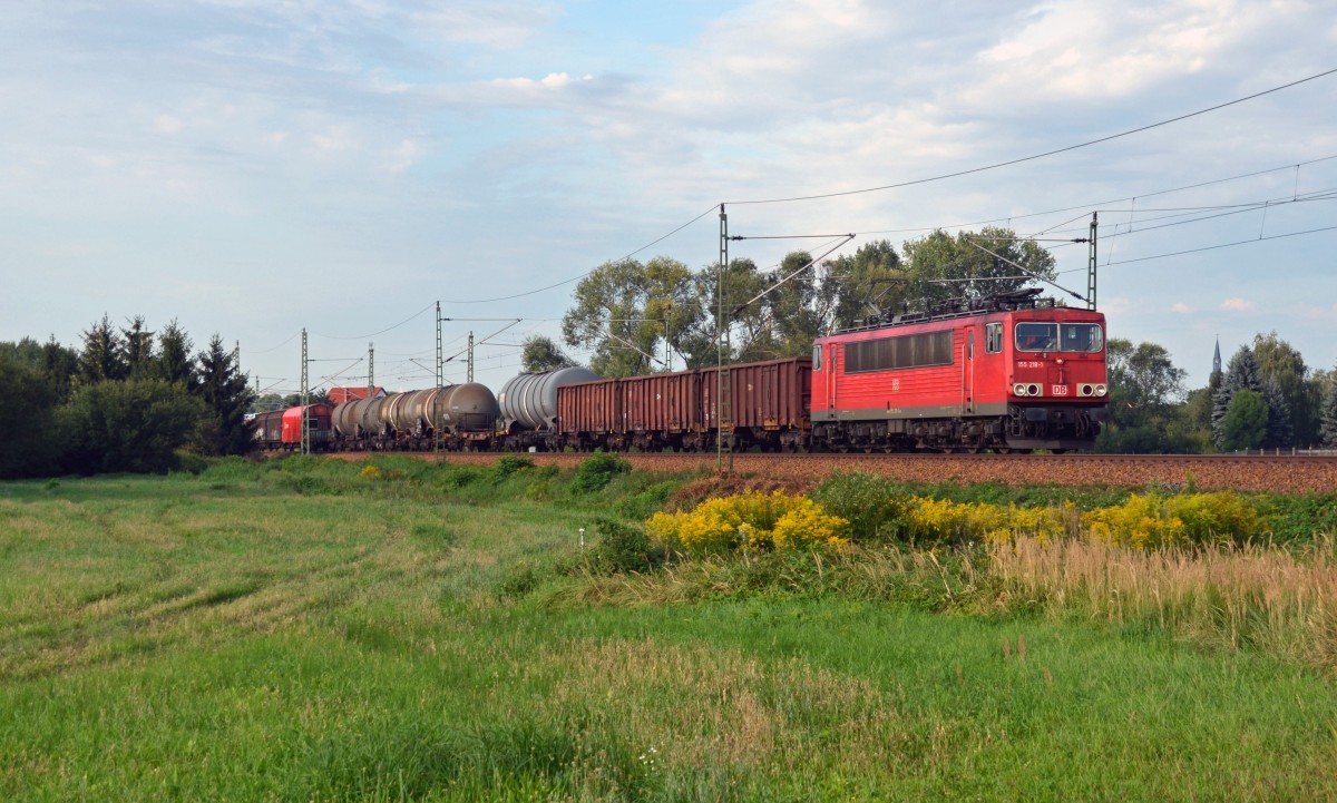 155 218 führte am 30.08.15 einen gemischten Güterzug durch Gräfenhainichen Richtung Wittenberg.