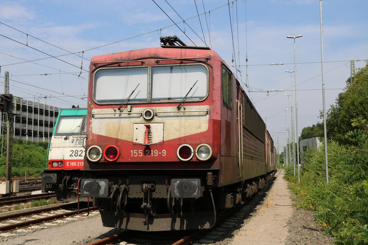 155 219 sonnte sich am 20.7.18 in Aachen-West