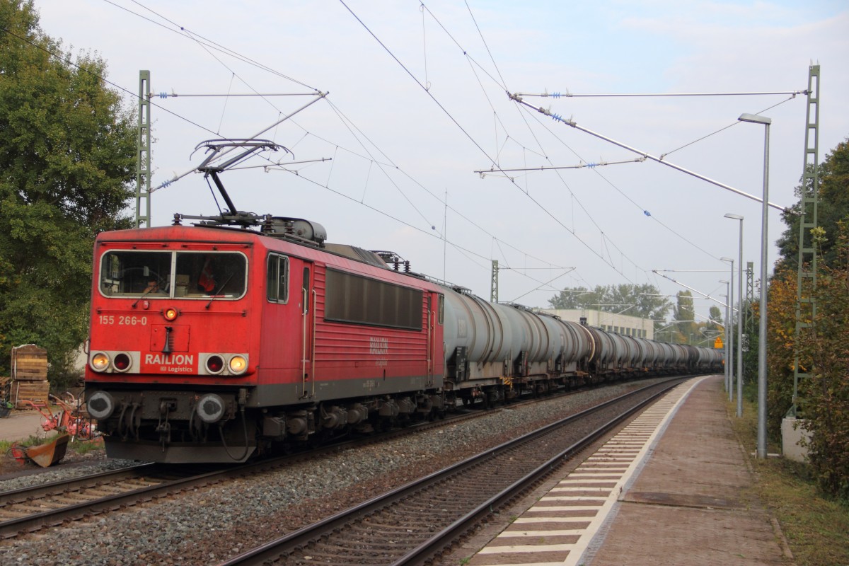 155 266-0 DB Schenker Rail in Michelau am 09.10.2013.