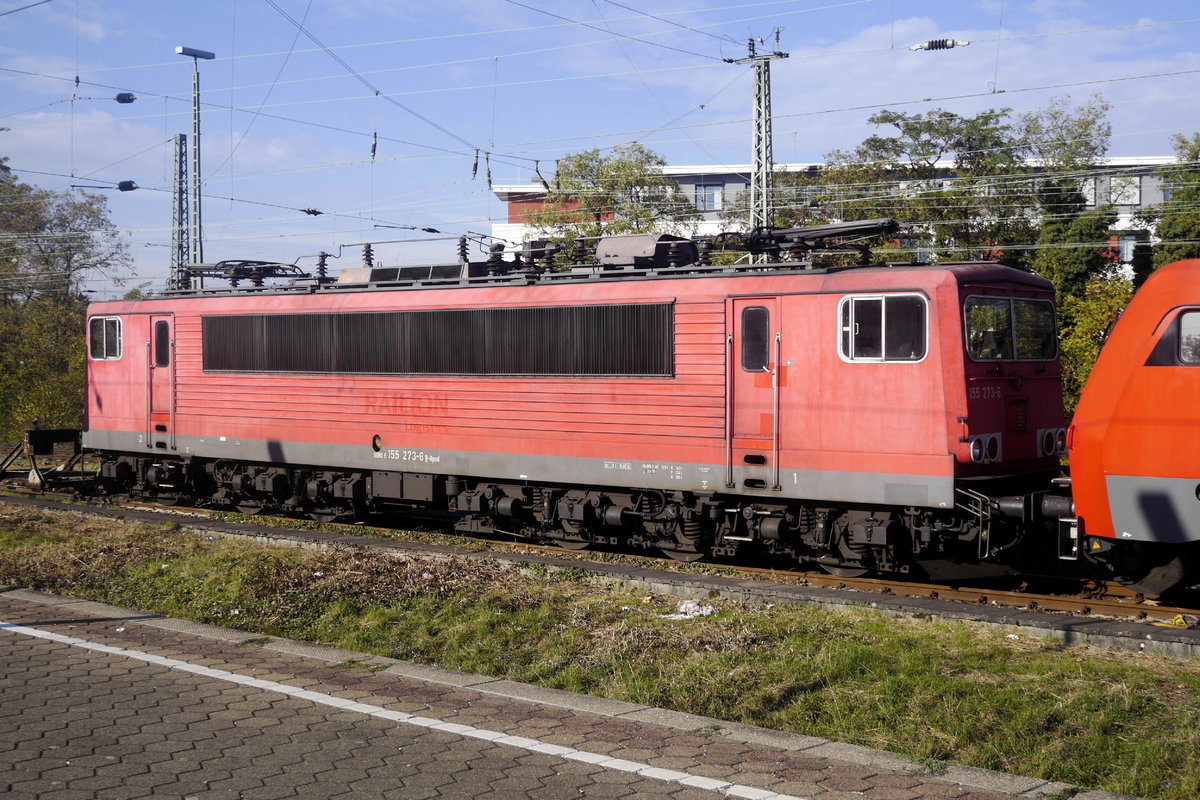 155 273 Neuss Hbf, 15.10.18. Obwohl sie (fast) noch so aussieht, gehört die Mschine nicht mehr der DB, sondern Railpool (vgl. NVR).