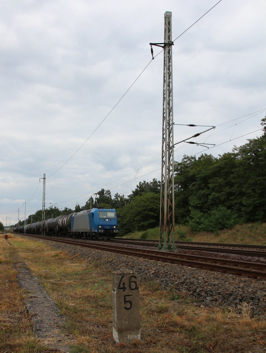 15.8.2018.  46.5 km bis Berlin Stettiner Bahnhof (heute Nordbahnhof). 185 528 mit Kesselzug Richtung Eberswalde, genau 175 Jahre nach Streckeneröffnung