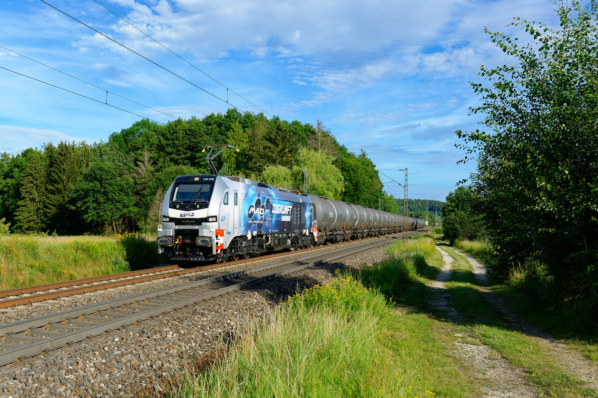 159 208 RCM/BSAS mit einem Kesselwagenzug bei Postbauer-Heng Richtung Nürnberg, 27.07.2020
