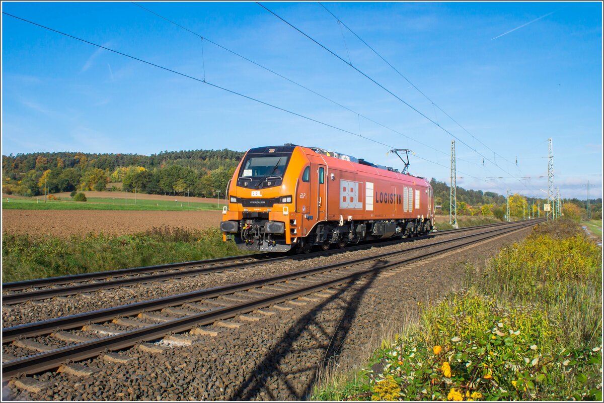 159 230-2 solo in Richtung Neuhof unterwegs gesehen am 19.10.2022 bei Kerzell.