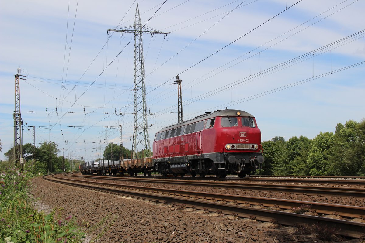 160 002 Lollo mit dem Aluzug aus Spellen am Niederrhein auf der Fahrt durch Duisburg am 31.7.17