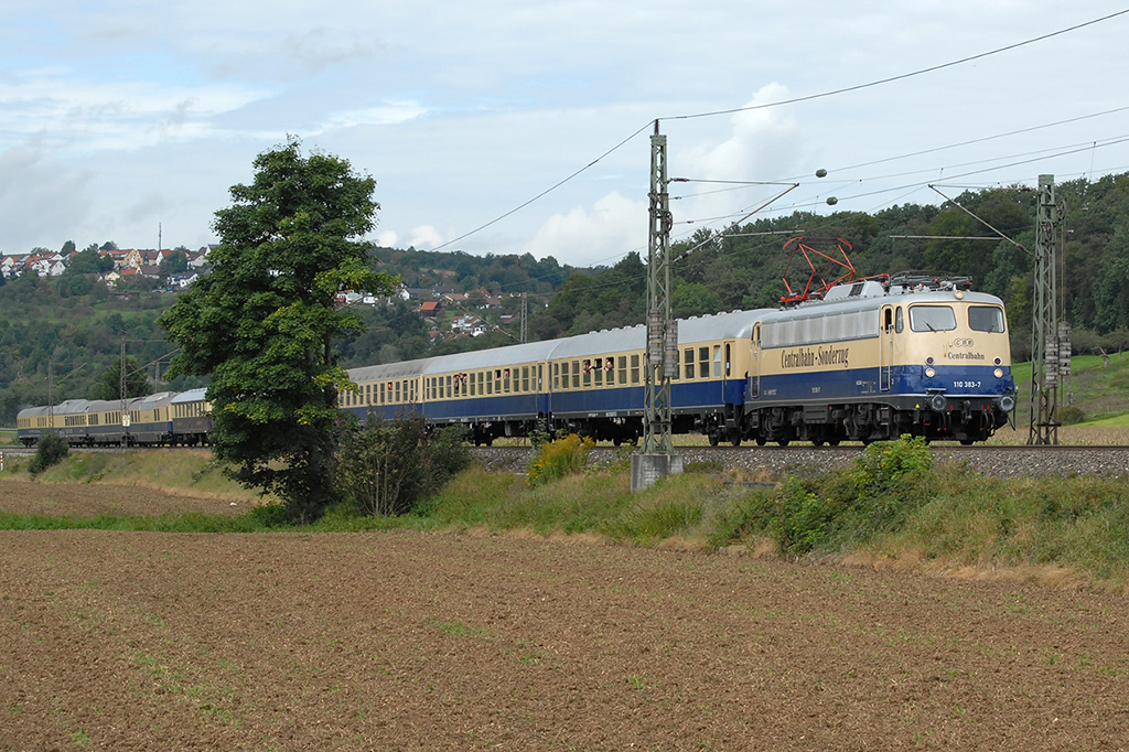16.09.2017 Streckenabschnitt Uhingen 110 383-7 Sonderzug zu den Märklintagen