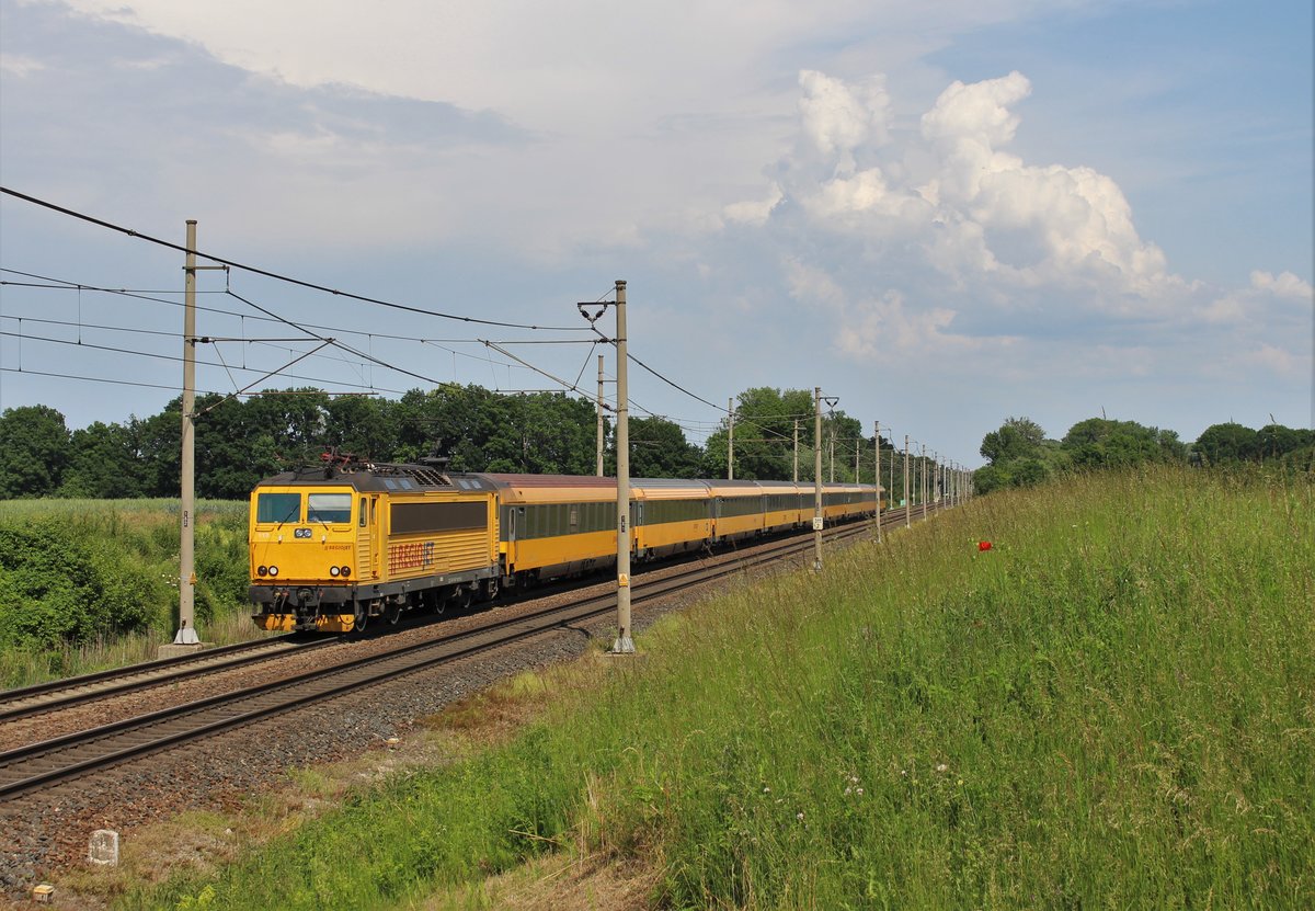 162 113 (REGIOJET) zusehen am 13.06.20 in Pardubice Opočínek.