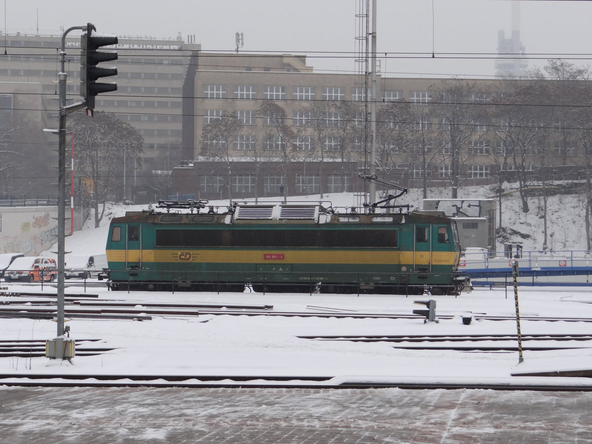 163 081-3 war am 23.01.16 in Praha hl.n. zu sehen.