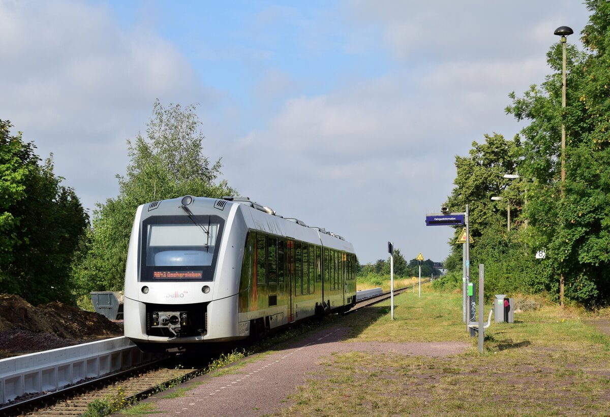 1648 417 verlässt Langenweddingen in Richtung Blumenberg.

Langenweddingen 04.08.2021