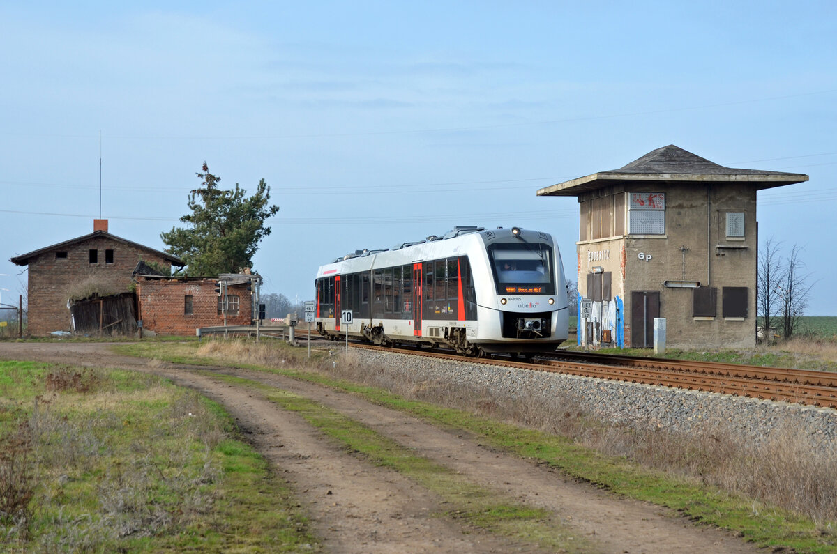 1648 425 der abellio passiert am 22.02.23 auf der Fahrt nach Dessau die ehemalige Blockstelle Edderitz. Gruß zurück!