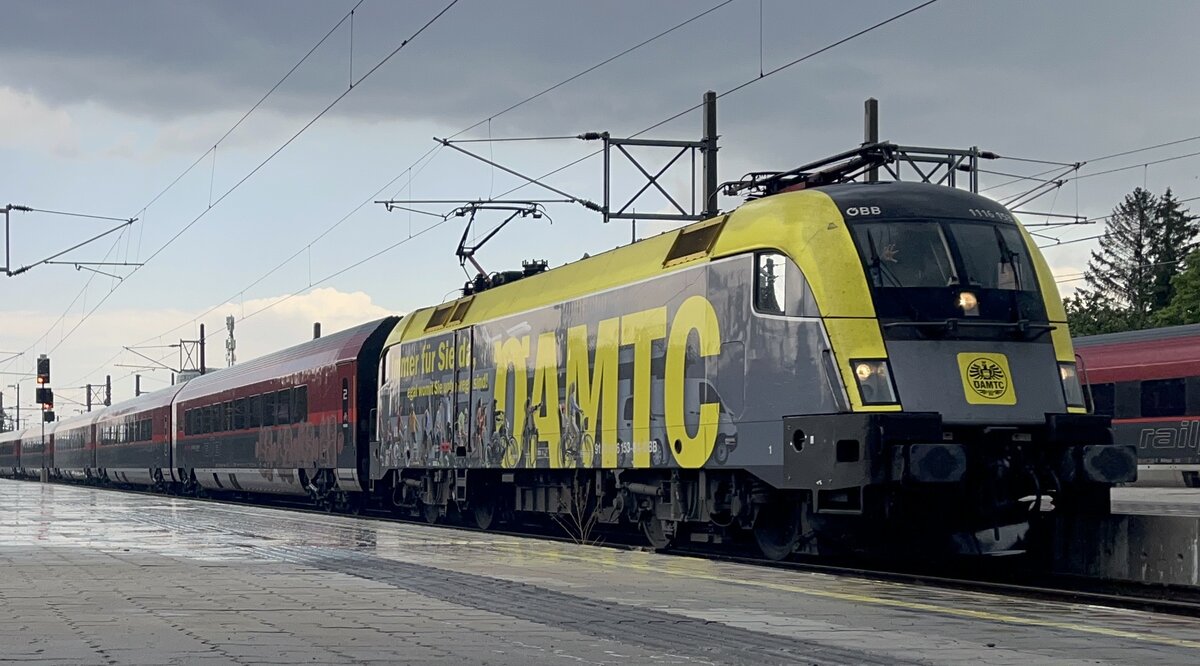 16.7.2022
ÖAMTC Werbelok in Wien Meidling Bahnsteig 5 am Railjet