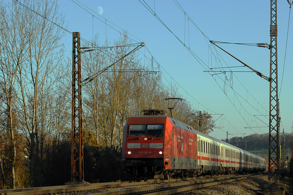 17.11.2018 Streckenabschnitt Uhingen 101 137-8