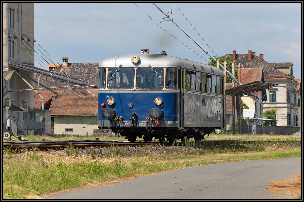 17.Juni 2023. 
5081.055 verlässt den Bahnhof Mureck in Richtung Bad Radkersburg . 
