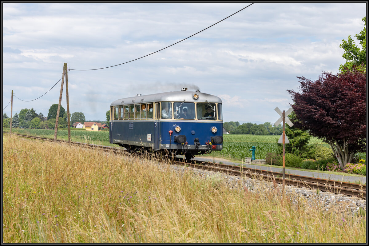 17.Juni 2023 auf der Radkersburgerbahb 
5081.055 als Sonderzug. 