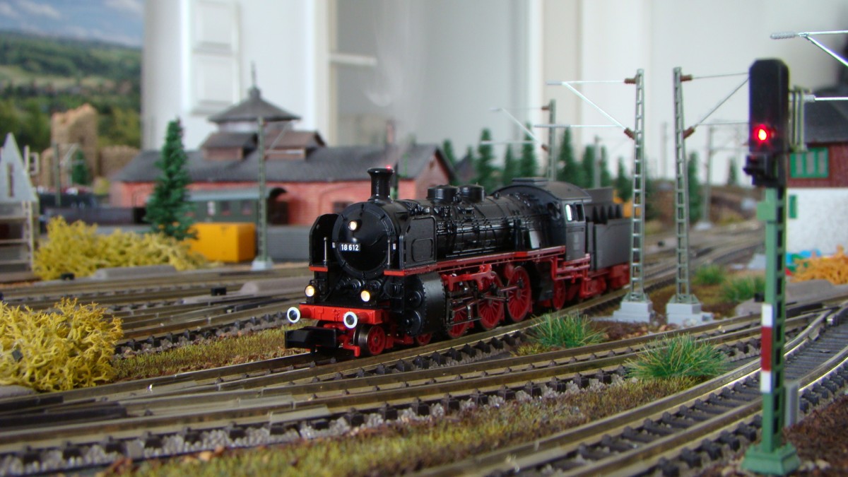 18 612 DB von Minitric DCC Sound und Dampf auf meiner Anlage am 30.03.2015