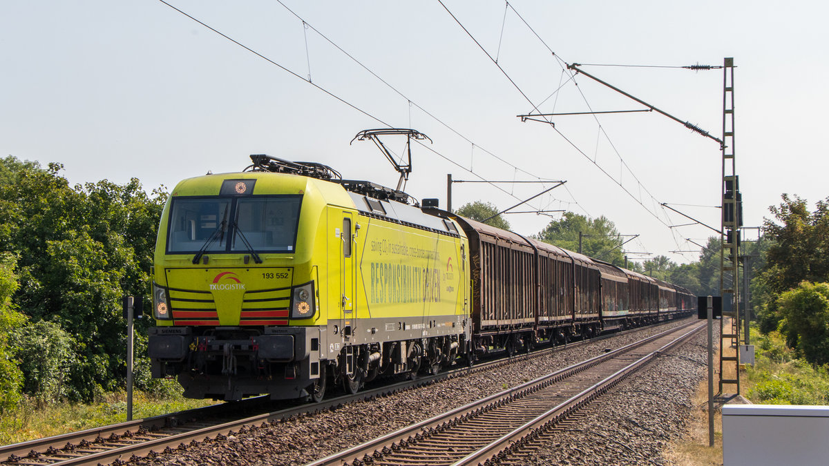 18. Juli 2019 in Pforta: 193 552-7 von TXL unterwegs gen Bogendreieck. 