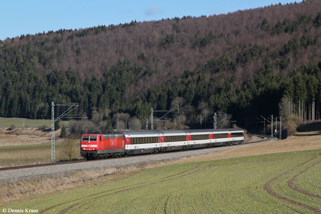 181 210 mit IC 187 am 23.02.2014 bei Möhringen.